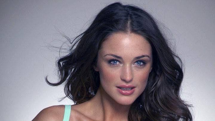 Lauren Budd Blue Eyes Smiling Wet Lips Face Closeup